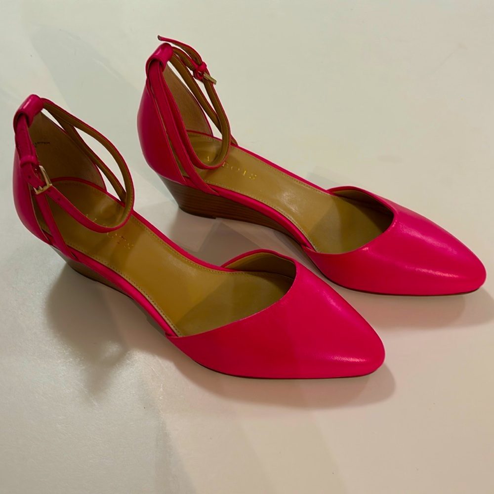 Talbots Pink Ankle Strap Pointed Toe Wedges | Size 8.5